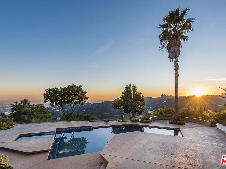7940 Vulcan Dr