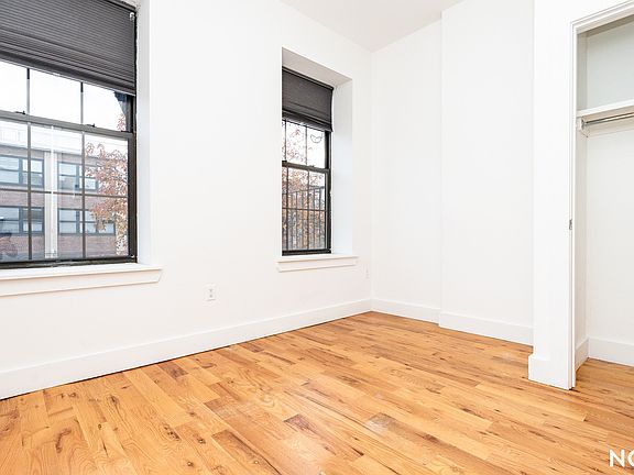 2nd image of 257 Hart St #3C