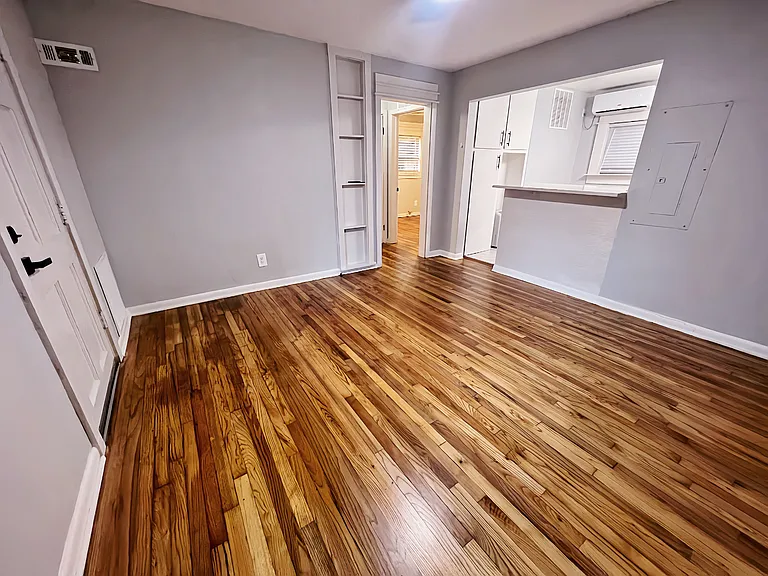 1337 Charlotte St #A — Photo 3