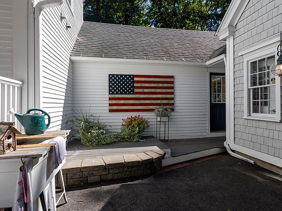 3rd image of 34 Storer Street