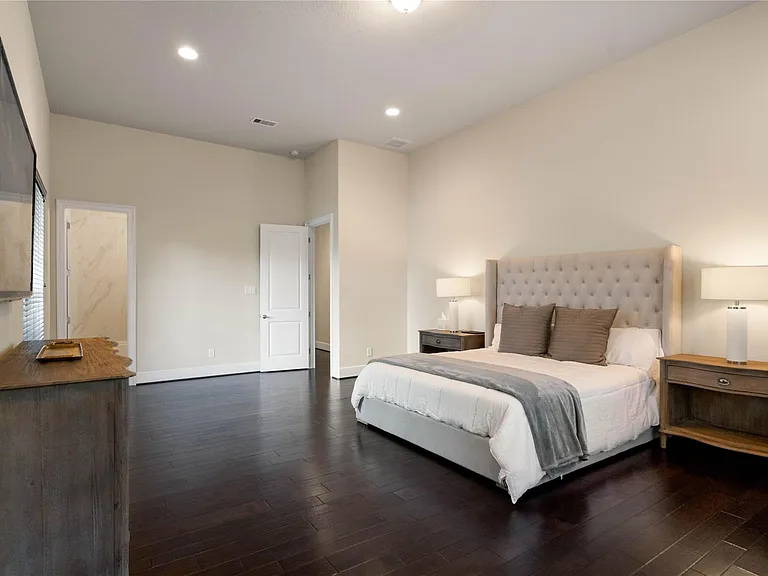7 Valley Cottage Pl — Photo 35