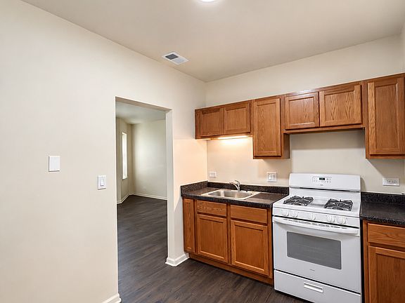 3rd image of 9001 S Muskegon Ave #1