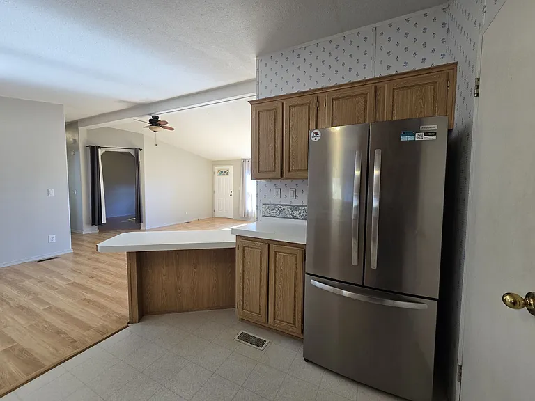 2032 NE Klamath Ave — Photo 8