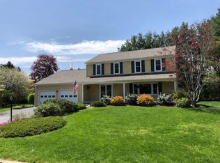 85 Ridgefield Dr, East Greenwich, RI 02818