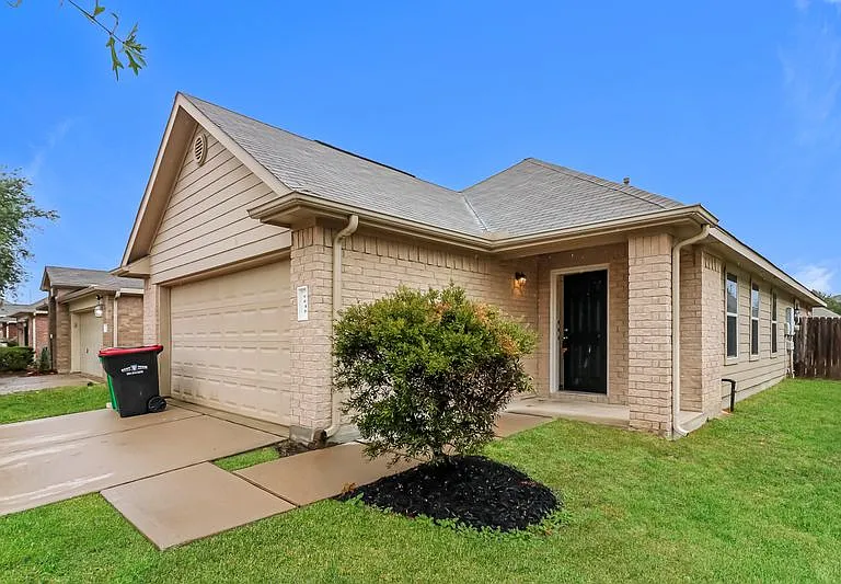6018 Sugar Field Ln — Photo 3