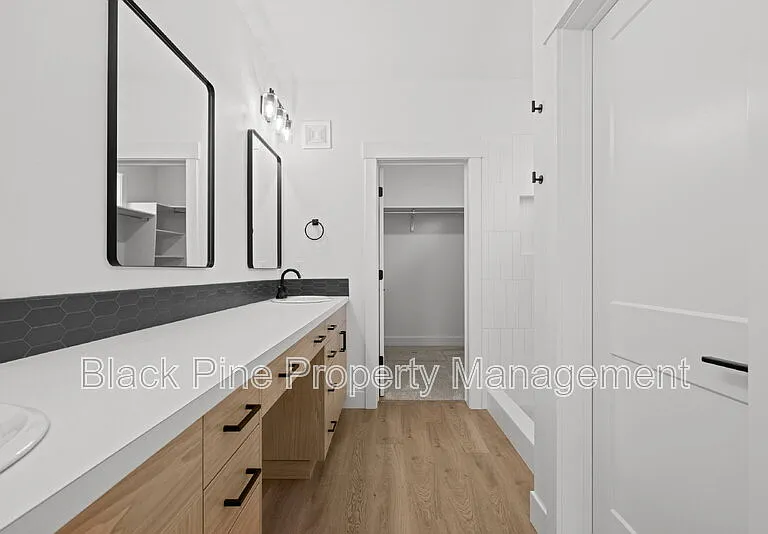 4642 N Maple Grove Rd — Photo 24