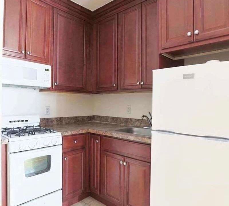 2nd image of 1570 2nd Ave #3E