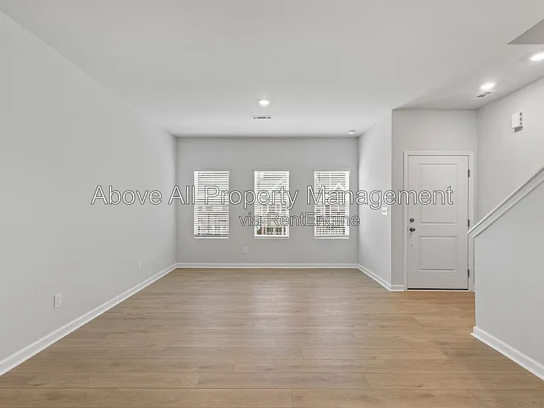 141 Blue Melody Ave — Photo 13