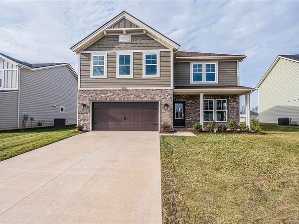 9351 Woodgate Cir