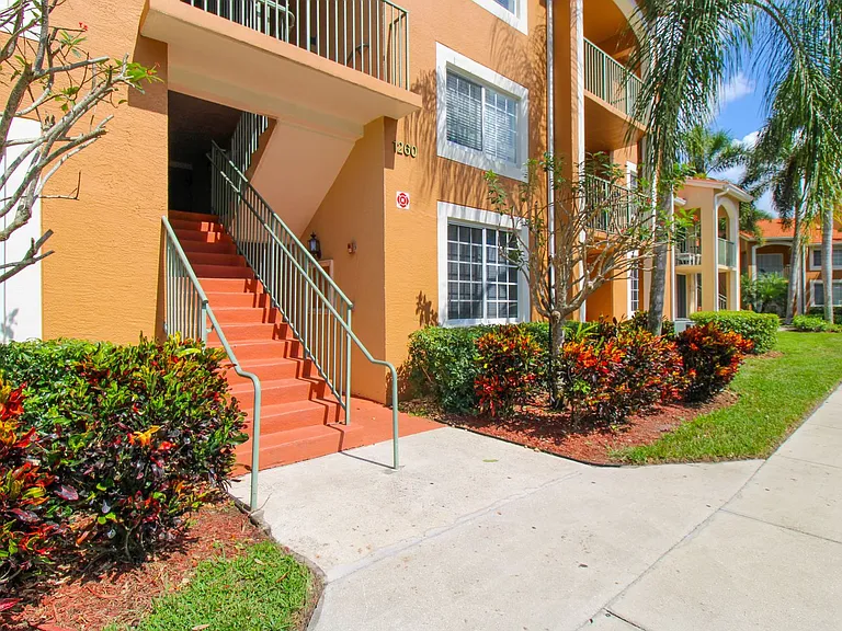1260 Wildwood Lakes Blvd #104 — Photo 9