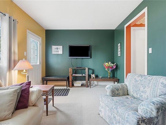 3rd image of 185 Denistoun St #5