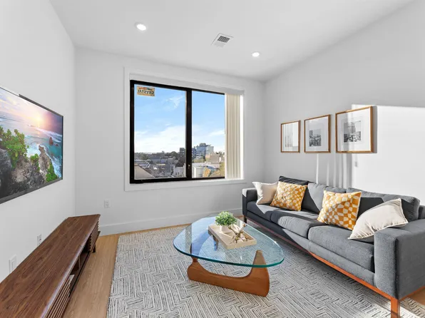 30 3 Vroom Street image 2 of 16