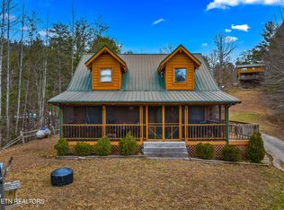 180 Cove Hollow Rd, Cosby, TN 37722