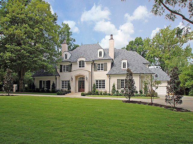 1st image of 695 W Clover Dr