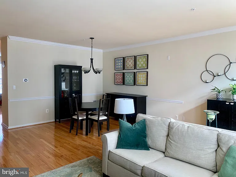 9823 Darcy Forest Dr — Photo 6