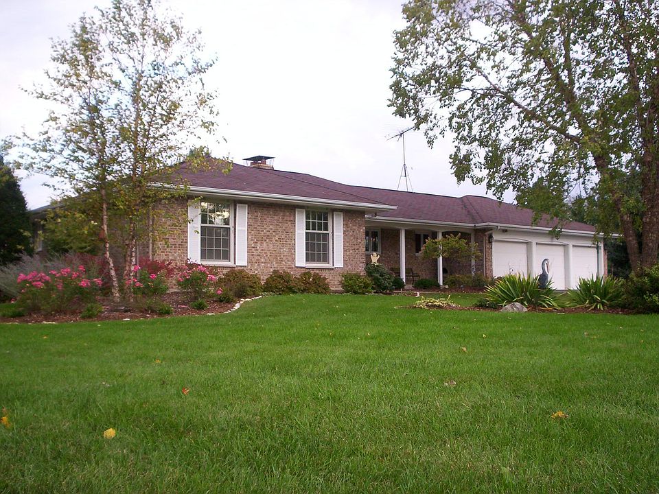 All Brick Hillside Ranch