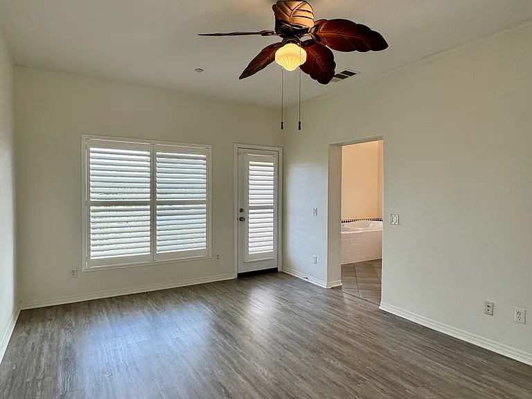 1331 Bayside Cir — Photo 66