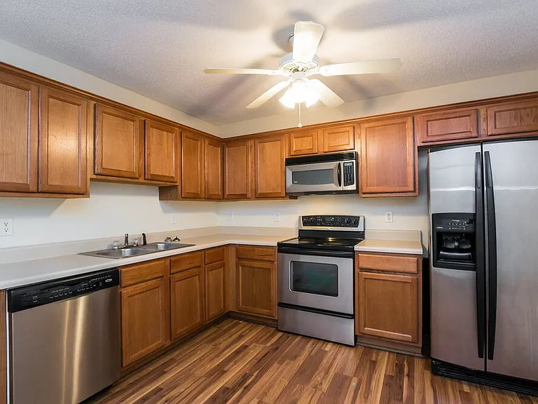 52 Middleton Ct — Photo 6