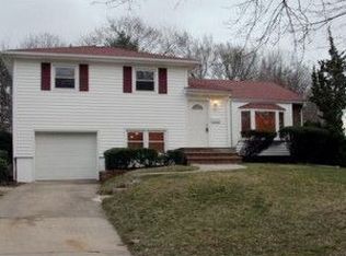 30 Landsdowne Rd, East Brunswick, NJ 08816