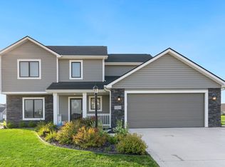 13255 Silk Tree Trl, Fort Wayne, IN 46814
