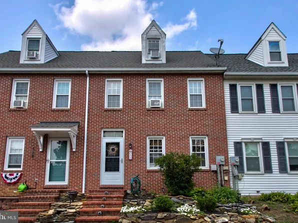 55 Hilldale Dr, Ephrata, PA 17522