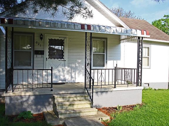 3rd image of 621 N Zane Ave