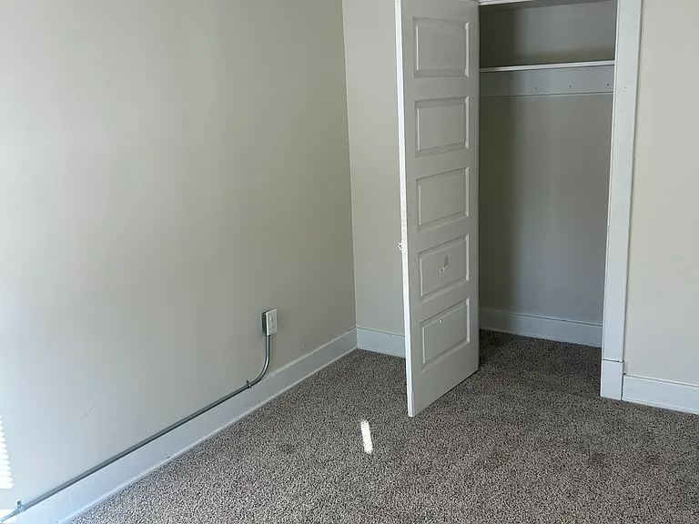 2436 Jefferson St — Photo 14