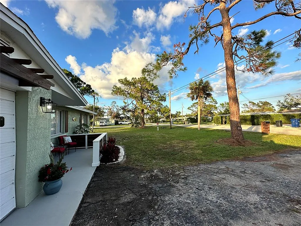 2 bed, 1.5 bath, 780 sqft, $1,800 — Photo 3