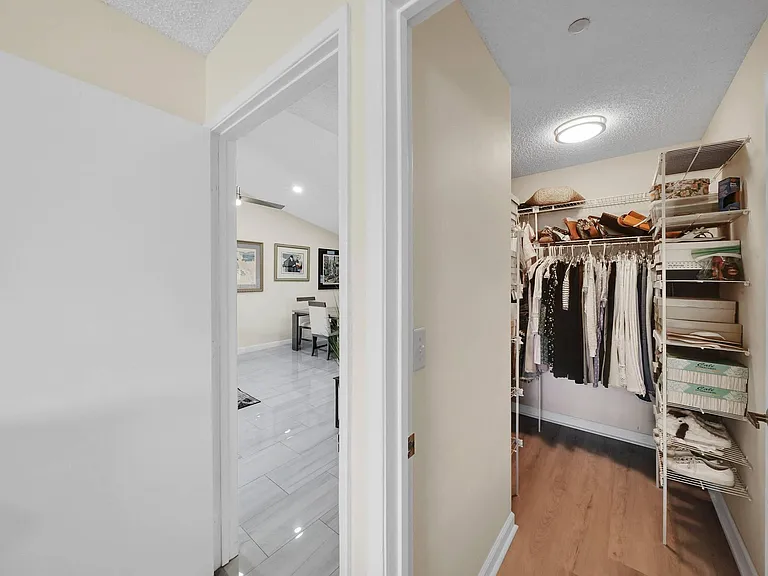 15011 Ashland Cir #23 — Photo 35