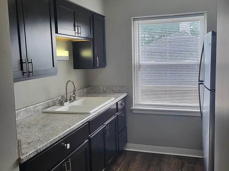 738 River Dr — Photo 11