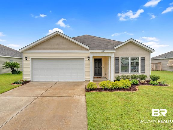 2nd image of 8027 Pickwick Dr