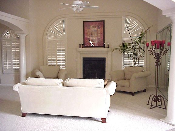 3rd image of 6401 La Posta Dr