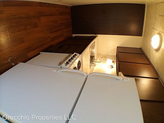5th image of 505 Pine Valley Dr APT E21