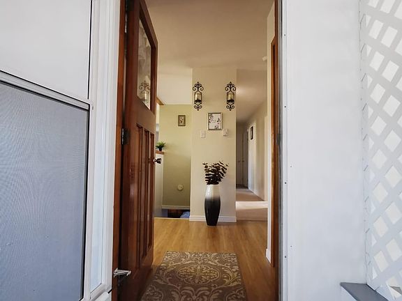 5th image of 9 Fitz Ave