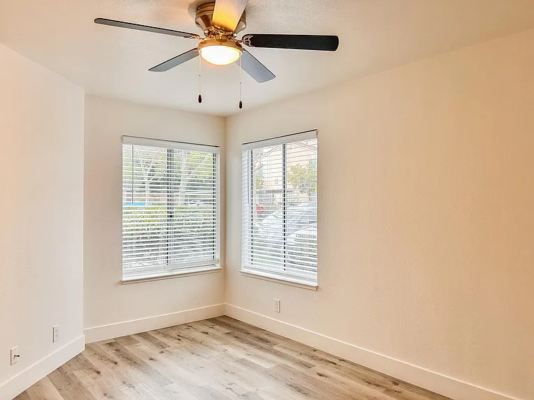 Parkview Apartments — Photo 50