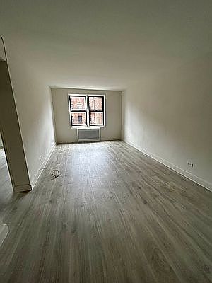 4th image of 34-01 77th St #H