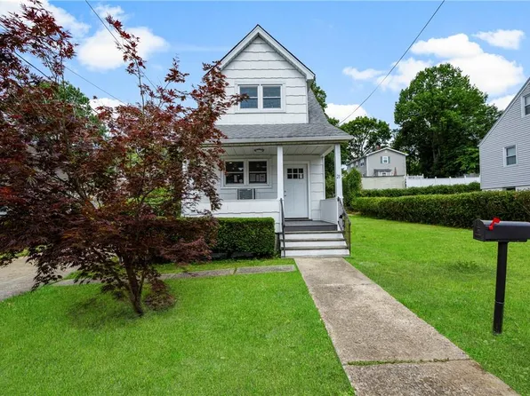 21 Robbins Avenue, Elmsford, NY 10523