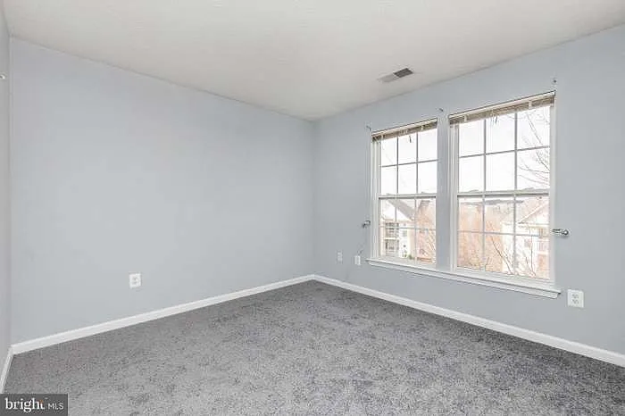 3033 Hunting Ridge Dr — Photo 21