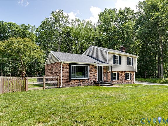 5th image of 407 Briarwood Cir