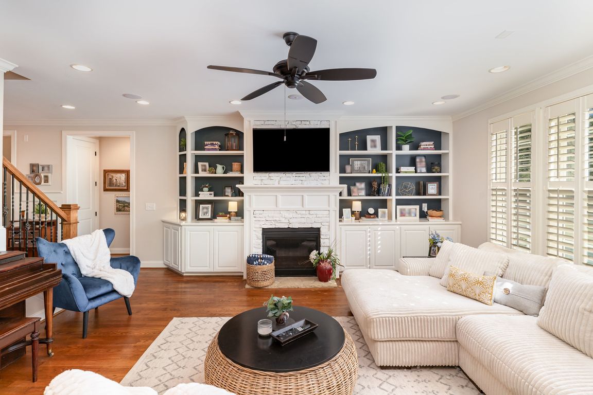 next background image