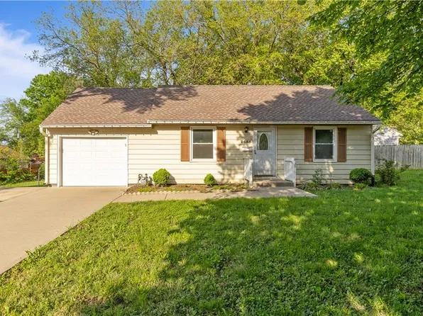 2655 S 30th St, Kansas City, KS 66106