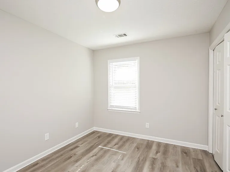 1448 Christiana Dr — Photo 13