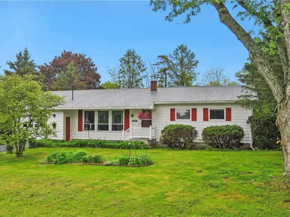 41 Yellow Barn Rd, Freeville, NY 13068