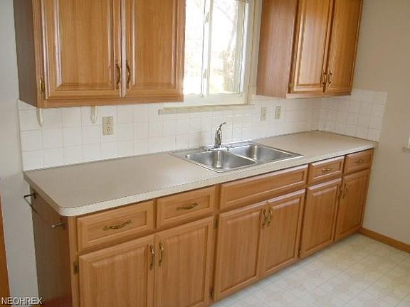4th image of 3310 Marioncliff Dr