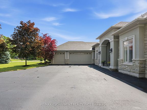 4th image of 1318 Concession Rd #6-W