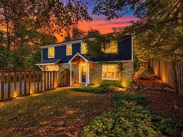 103 Churchill Ln, Fayetteville, NY 13066