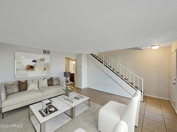 2nd image of 4615 N 39TH Avenue #8