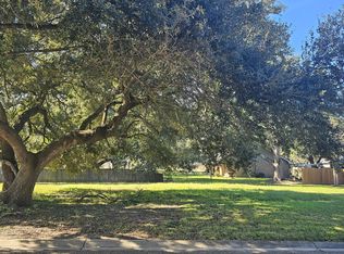 101 Habersham Dr, Youngsville, LA 70592