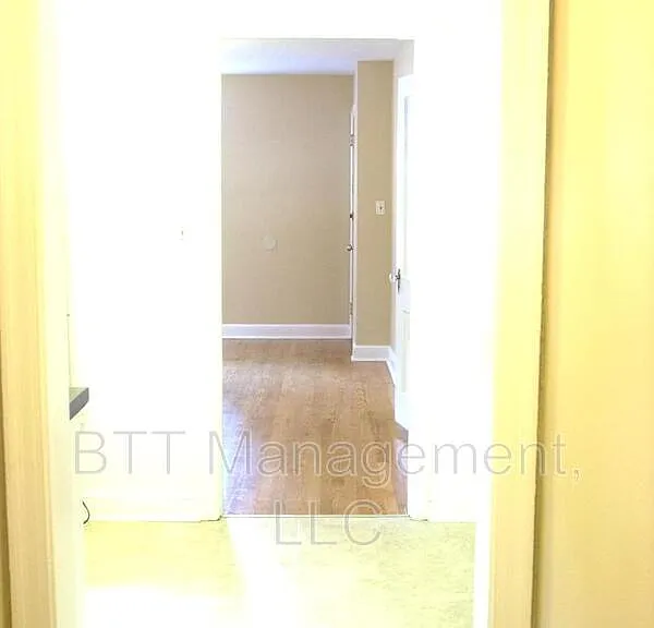 8401 Greenwood Ave #3 — Photo 23