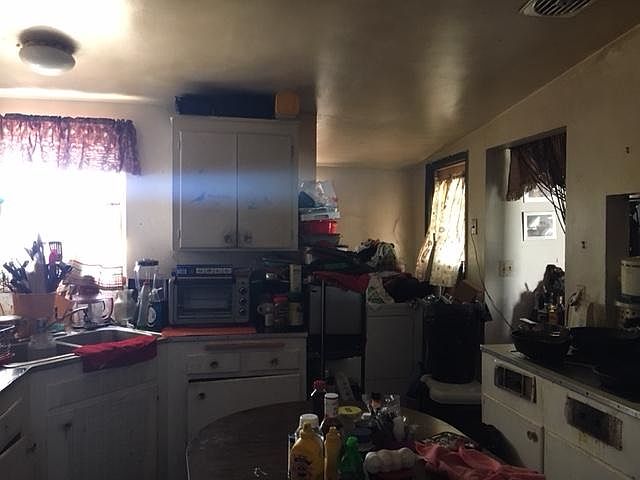 2nd image of 1311 Loretta St